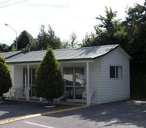 Blenheim Bridges Holiday Park